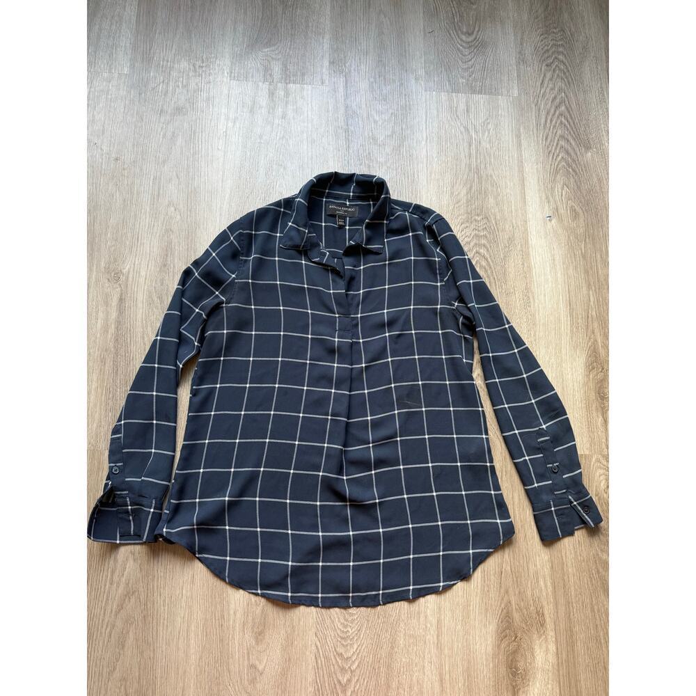 Banana Republic Blouse, Navy Blue White, Size XSP, Button down back, V Neck